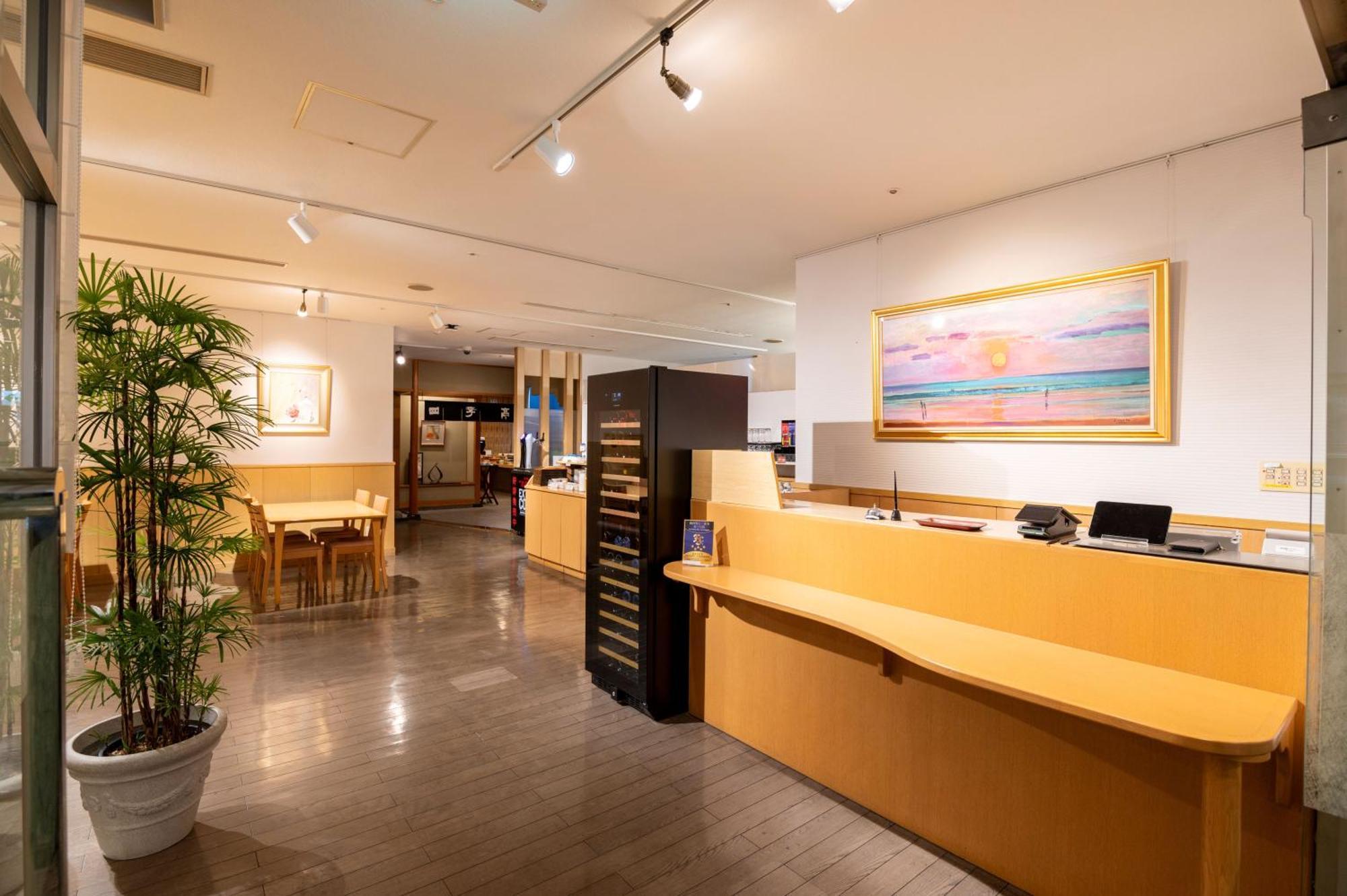 Onomichi Kokusai Hotel Buitenkant foto